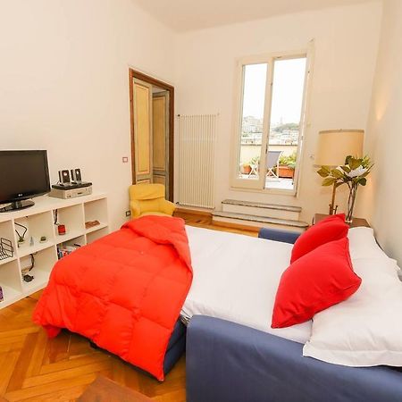 Altido Apt For 3 With Rooftop Balcony And Lovely Cityview ジェノヴァ エクステリア 写真