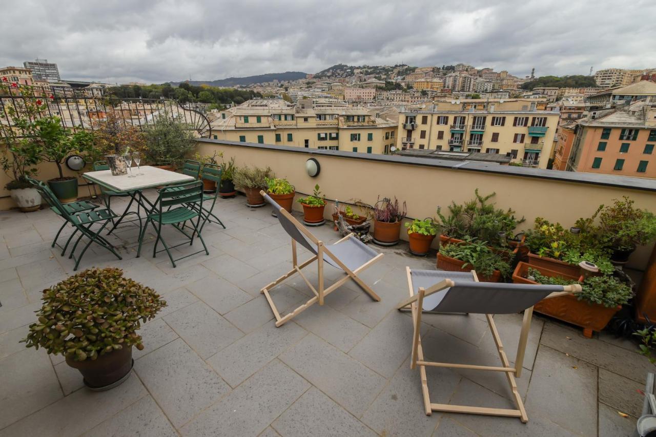 Altido Apt For 3 With Rooftop Balcony And Lovely Cityview ジェノヴァ エクステリア 写真