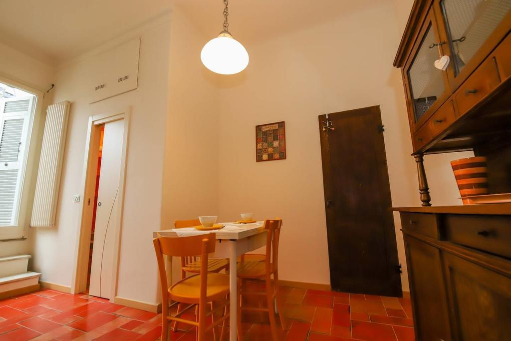 Altido Apt For 3 With Rooftop Balcony And Lovely Cityview ジェノヴァ エクステリア 写真