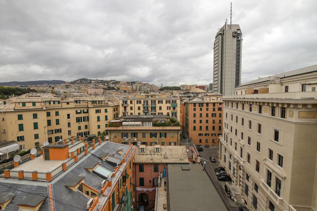Altido Apt For 3 With Rooftop Balcony And Lovely Cityview ジェノヴァ エクステリア 写真